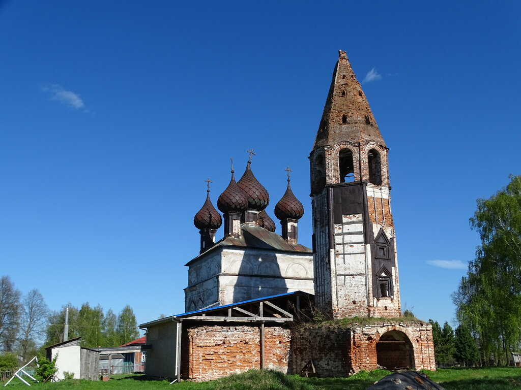 Orthodox church Vvedeniya Presvyatoy Bogoroditsy vo Khram vo Vladychnom Church, Kostroma Oblast, photo