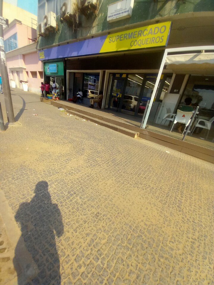 Supermarket Supermercado Coqueiros Mais q, Loanda, photo