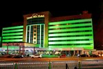 ‪Grand Mir Hotel‬ (Mirabad Street, 2) ، فندق