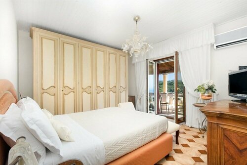 Гостиница Villa Giulia in Massa Lubrense