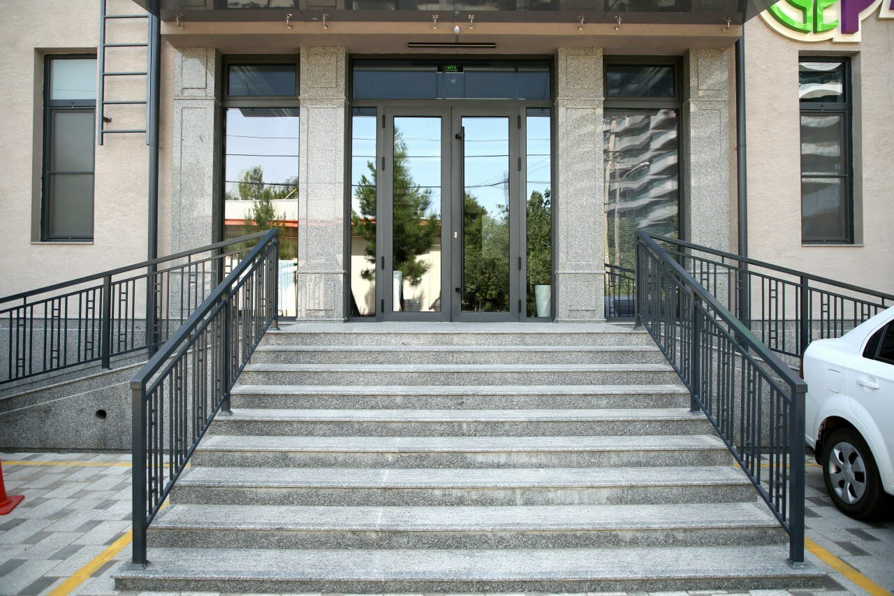 Фото Parklane Hotel