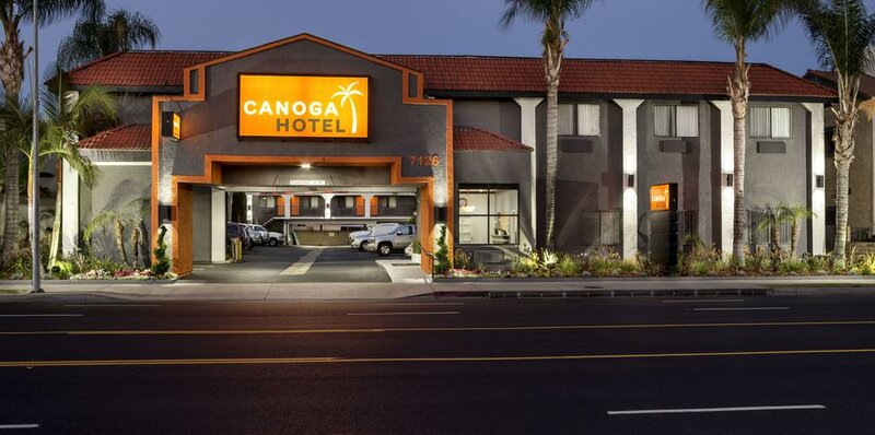 Гостиница Canoga Hotel в Лос-Анджелесе