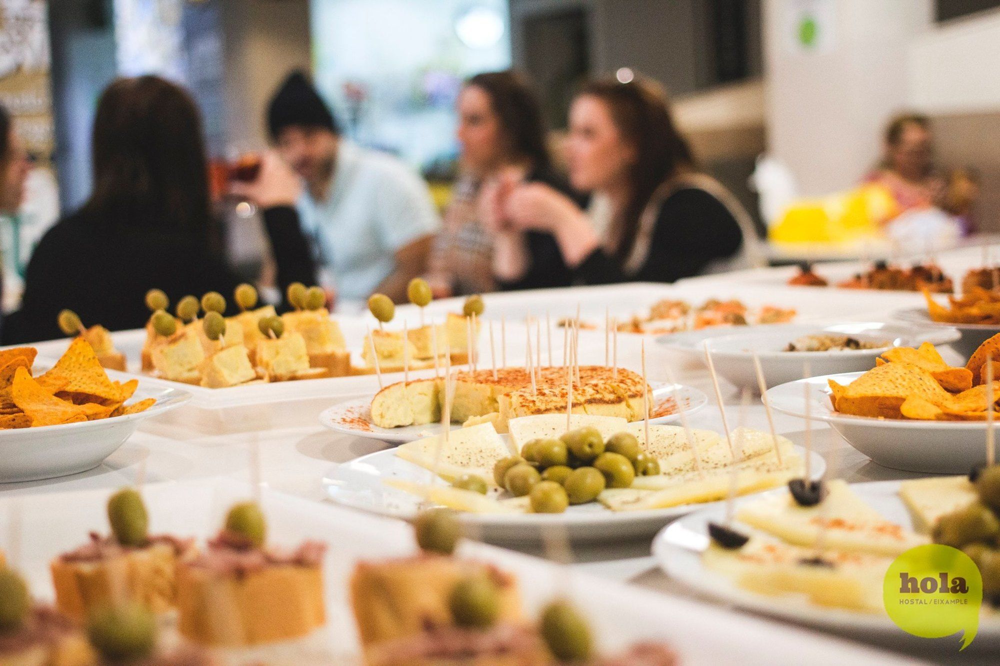 Фото Hola Hostal Eixample