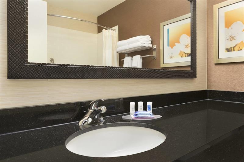 Фото Fairfield Inn & Suites by Marriott Midland