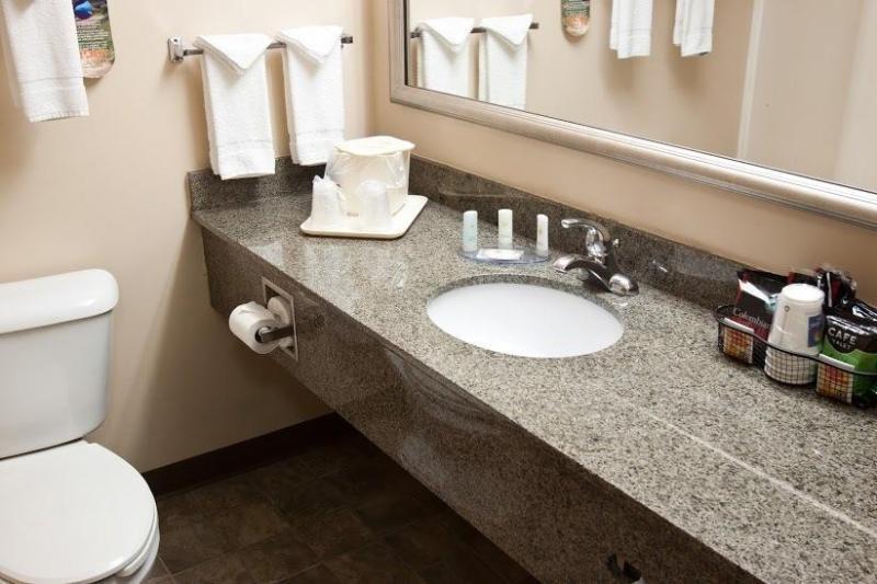 Фото Holiday Inn Express Columbus South - Obetz, an Ihg Hotel