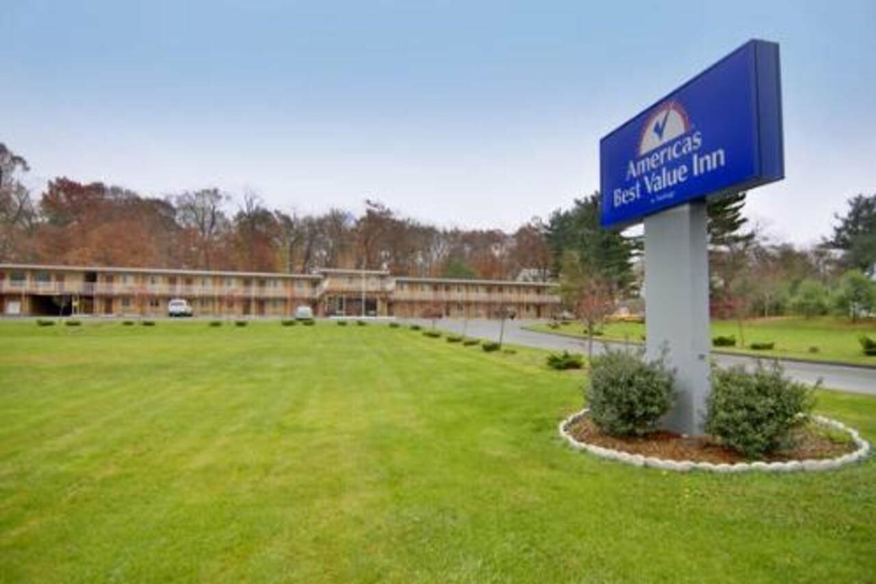Фото Americas Best Value Inn Wethersfield Hartford