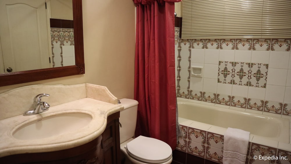 Фото Sophia Suites Residence Hotel