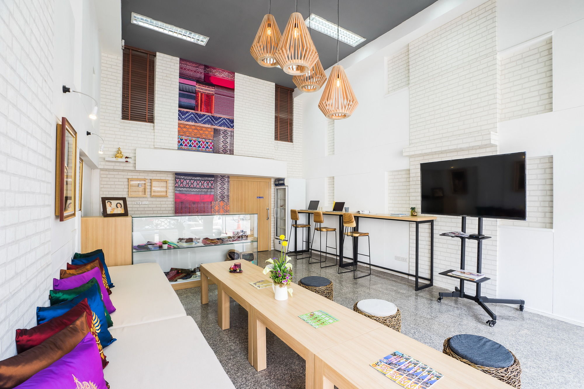 Фото Hostel At Thonglor