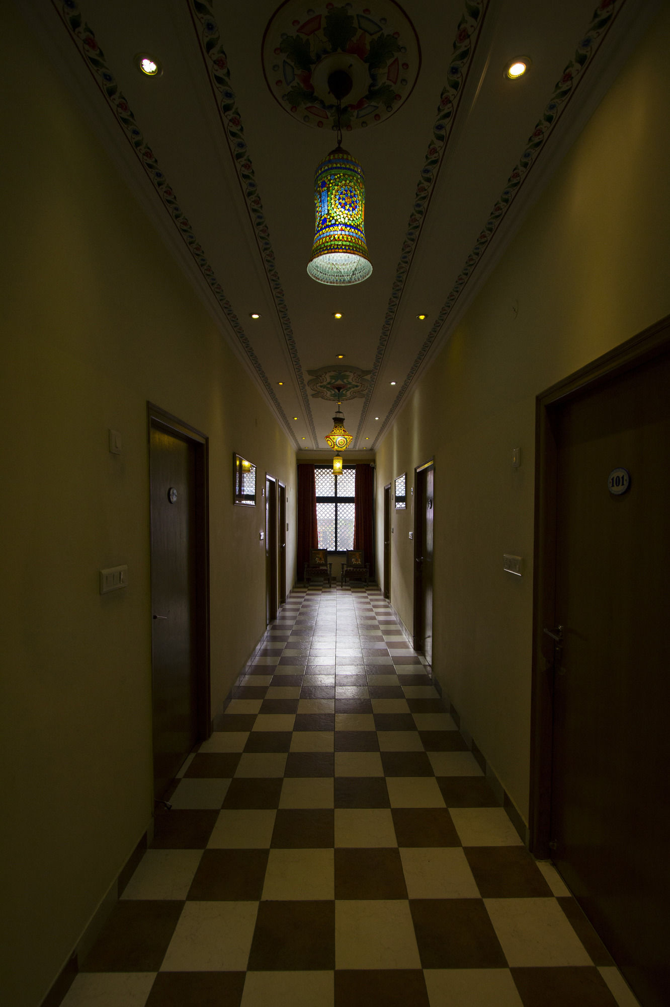 Фото Chitra Katha