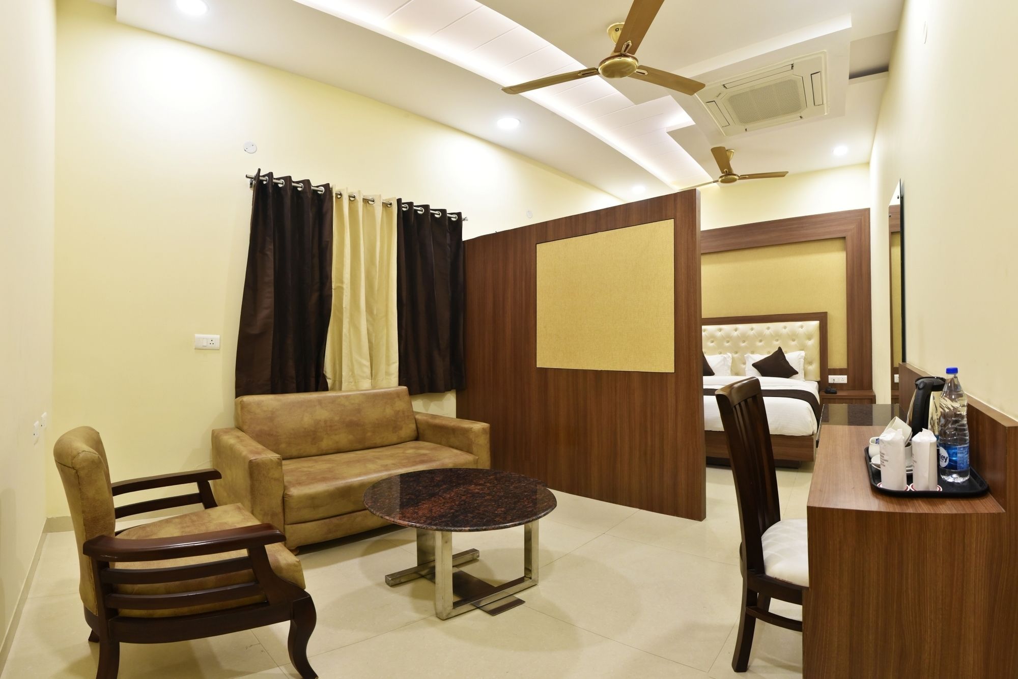 Фото Hotel Amritsar International