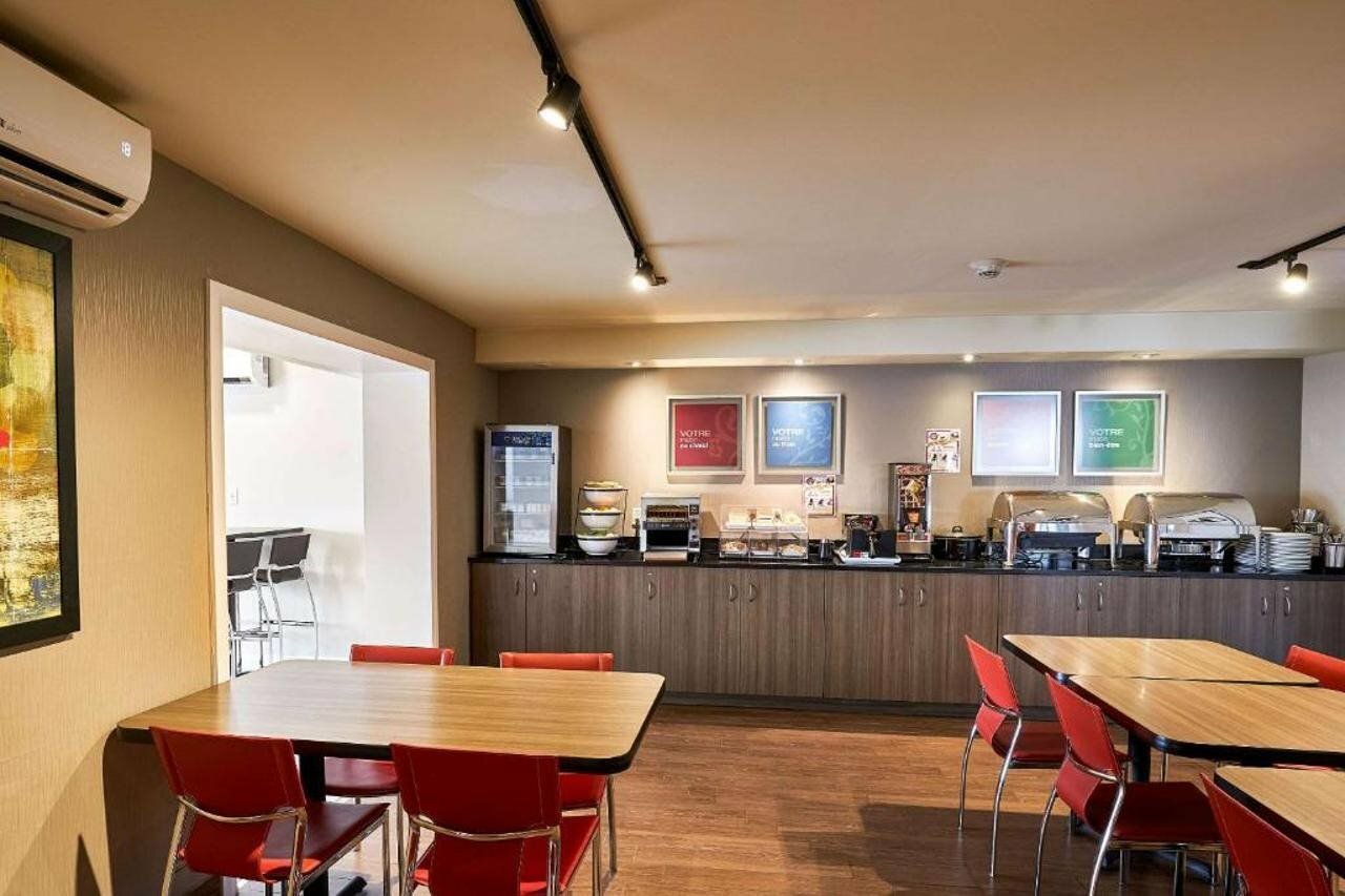 Фото Comfort Inn Rouyn Noranda