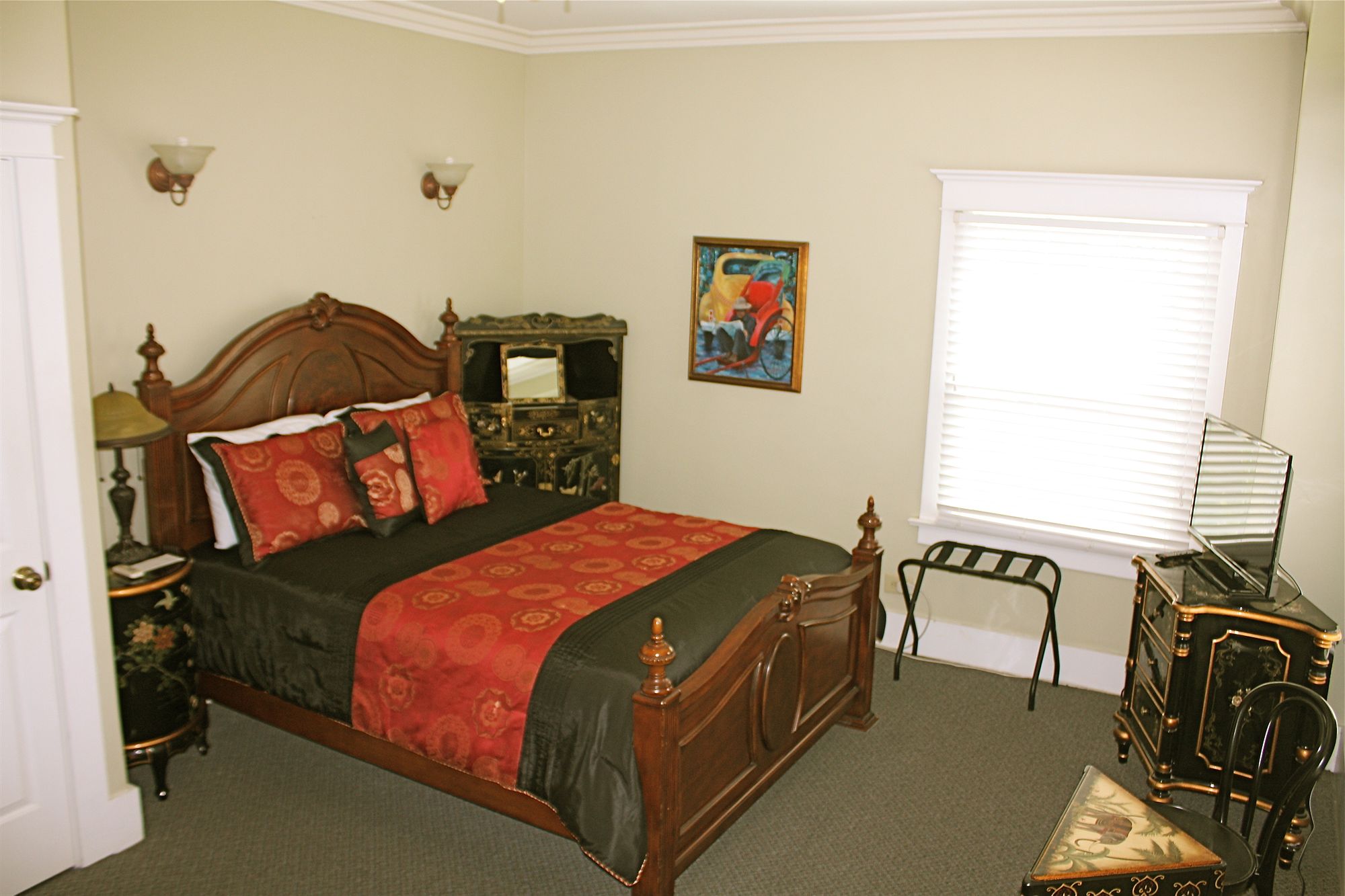 Фото Santa Paula Inn