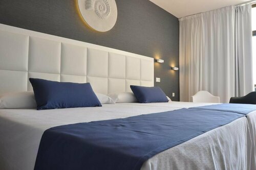 Внешний вид отеля Evenia Olympic Garden в Льорет-де-Маре, фото 4