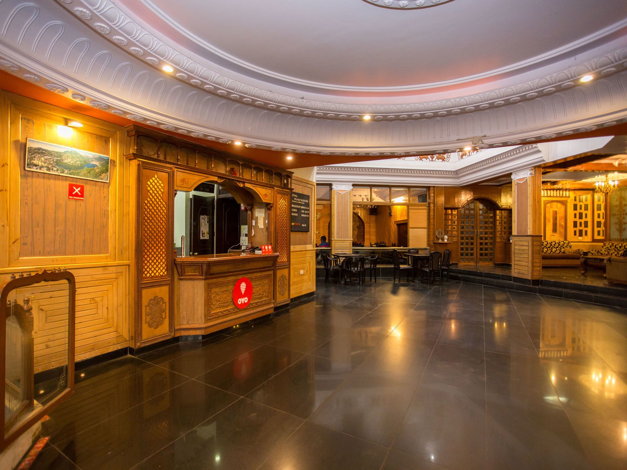 Фото Hotel Pratap Heritage