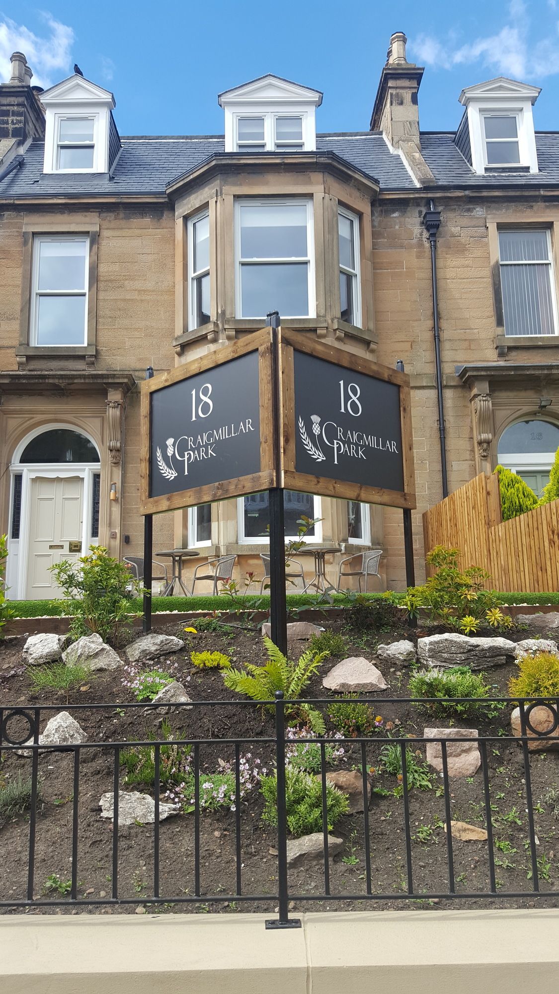 Фото 18 Craigmillar Park Guest House