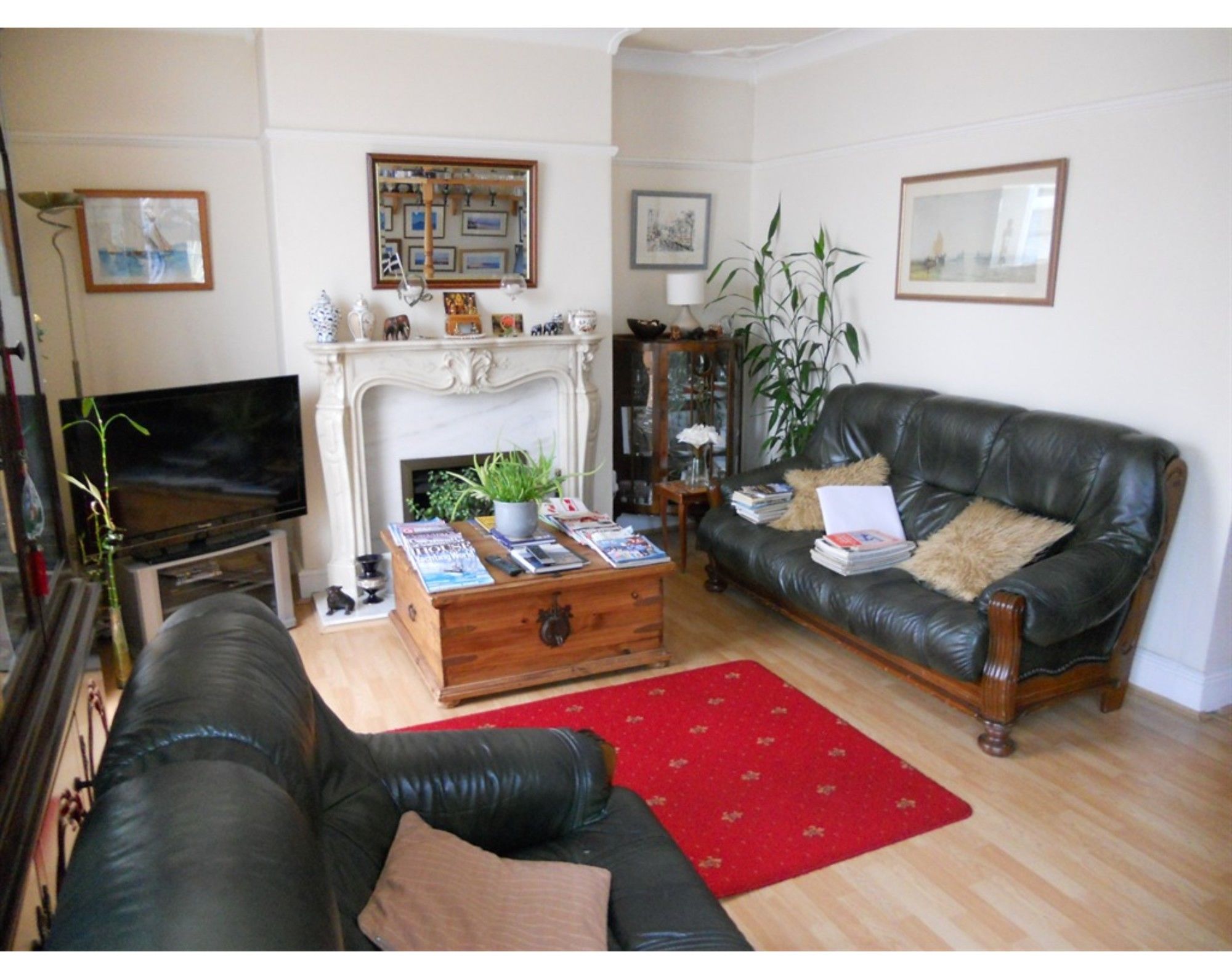 Фото The Elms Guest House