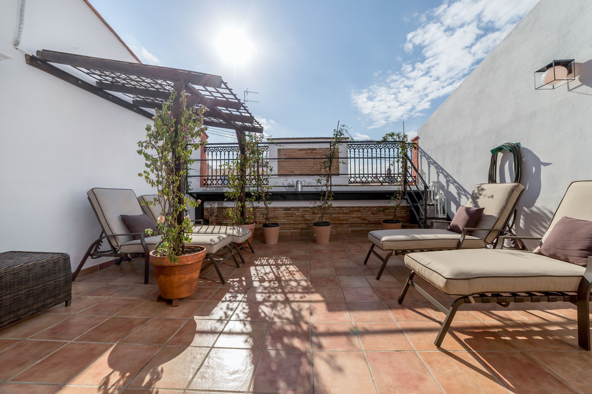 Фото Palacio de Rojas Apartments