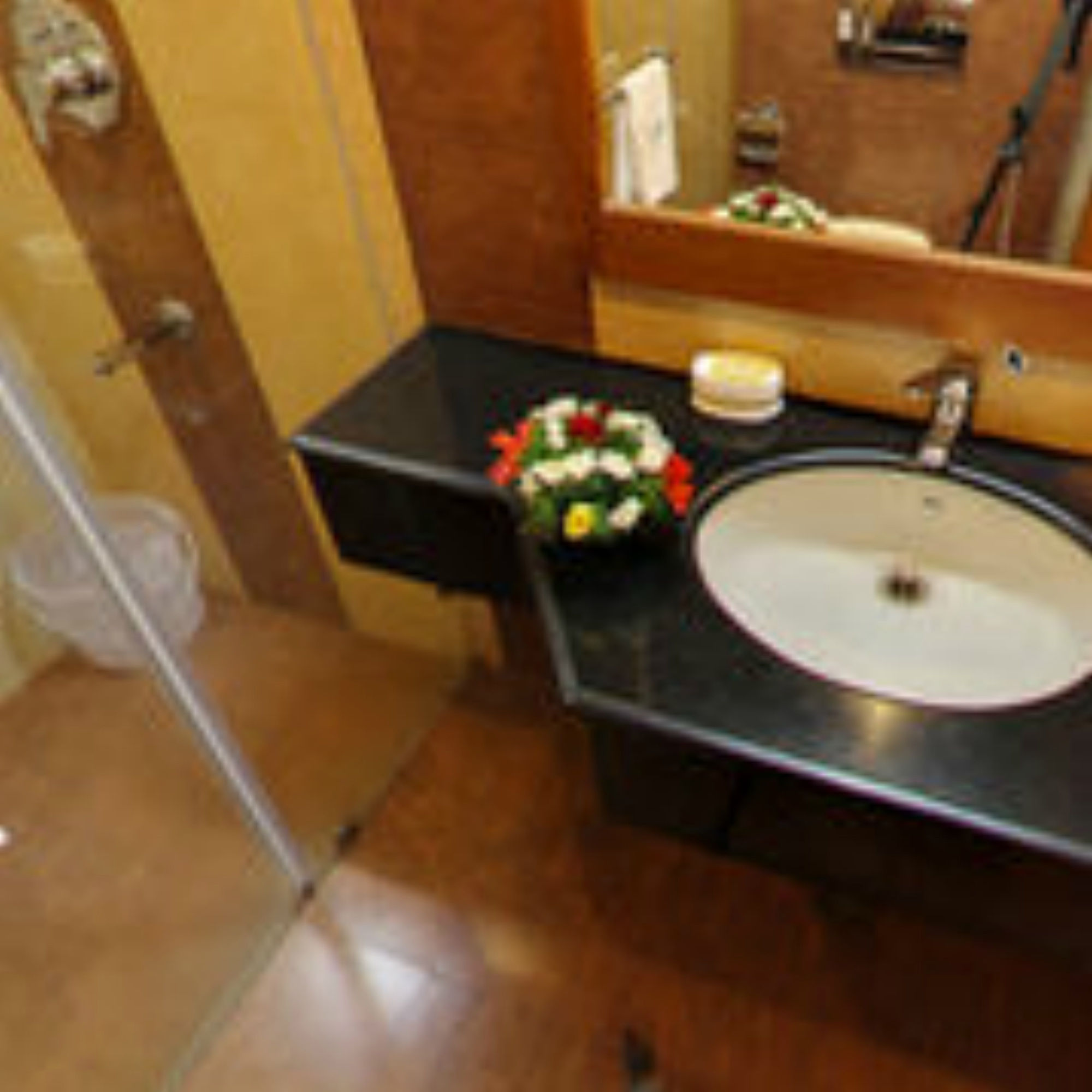 Фото Ktdc Tea County Munnar