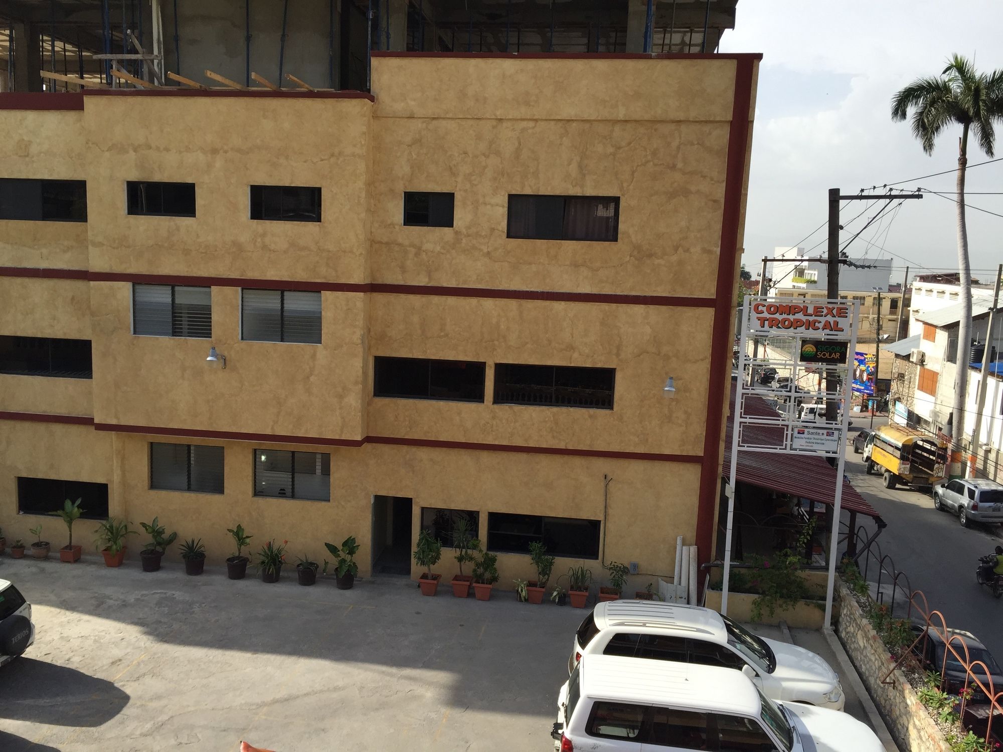 Фото Tropical Bed & Breakfast