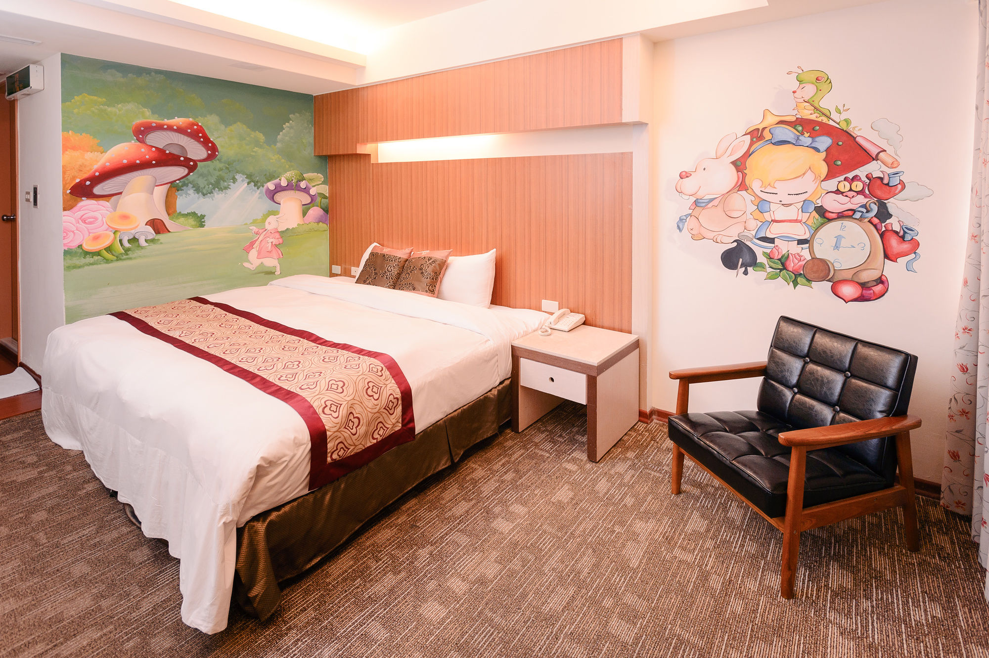 Фото Waugh Den Hotel