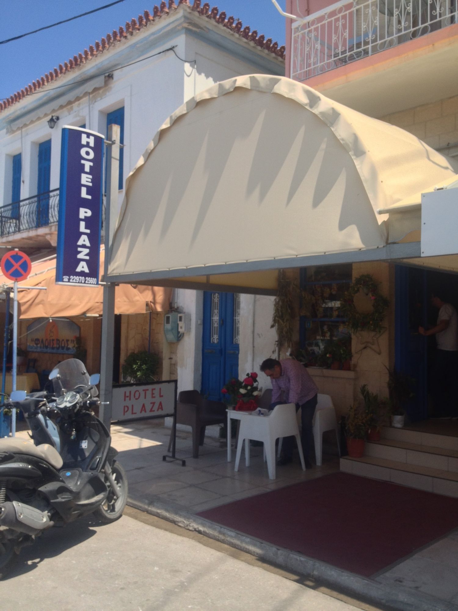 Фото Hotel Plaza