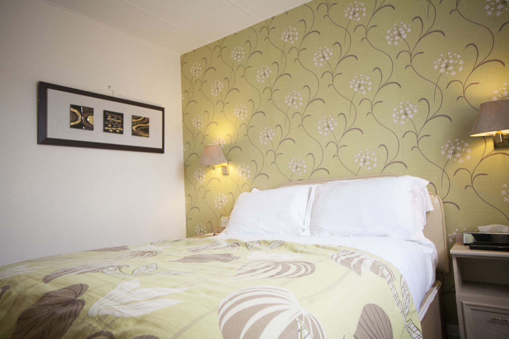 Фото The White Swan, Halifax