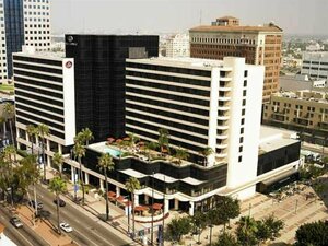Гостиница Renaissance Long Beach Hotel в Карсоне