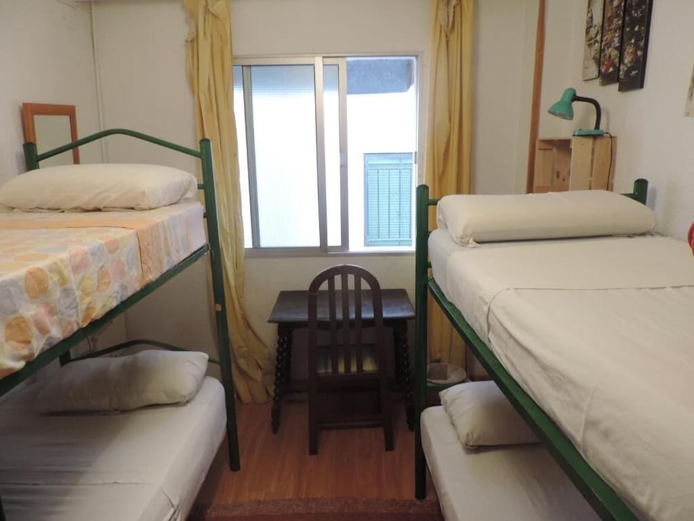 Фото Hostal El Cascabel - Hostel
