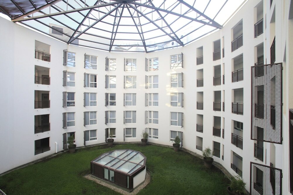 Фото Odalys Apart'hotel Marseille Canebiere