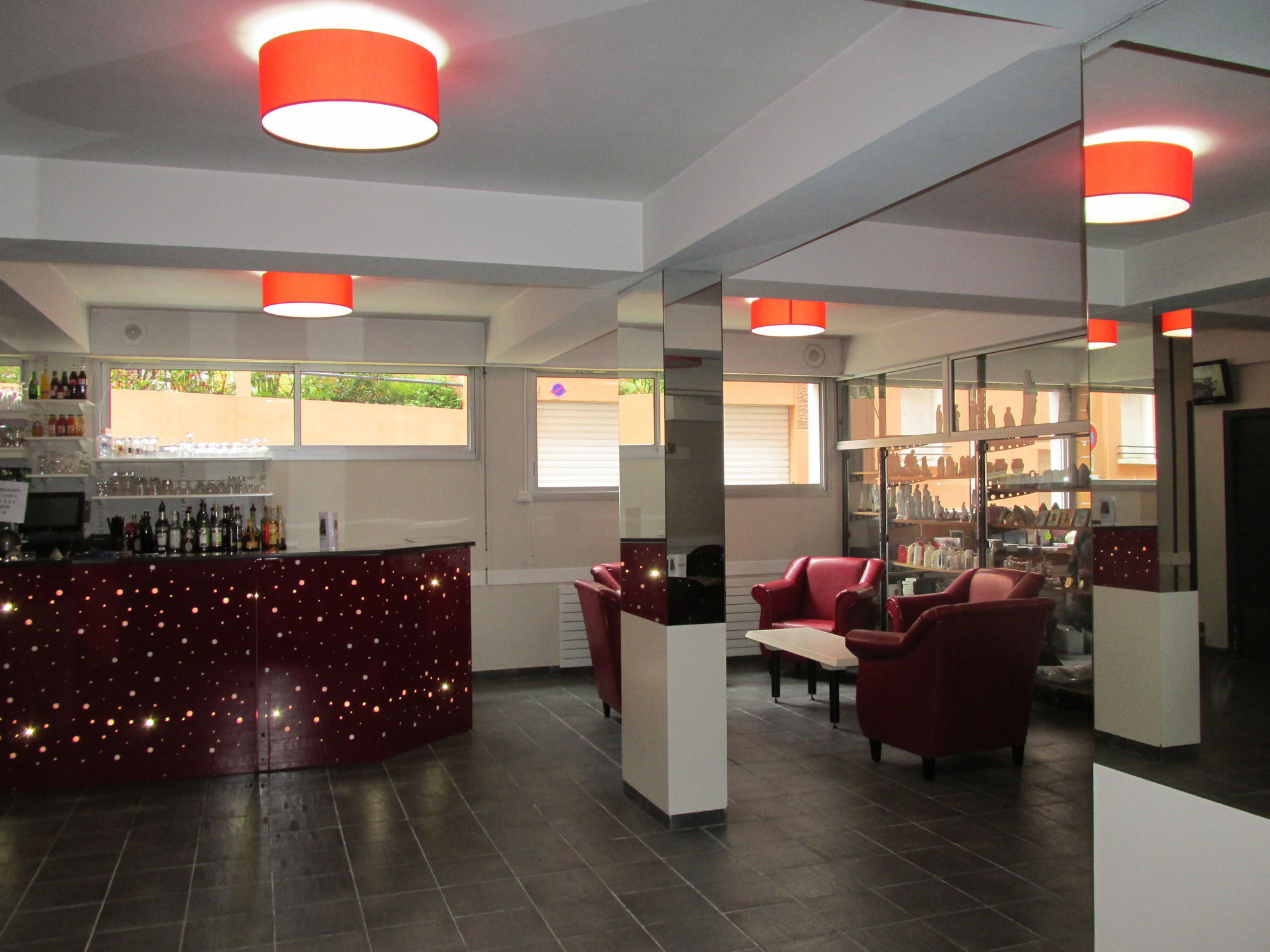 Фото Hôtel Estival Arriel