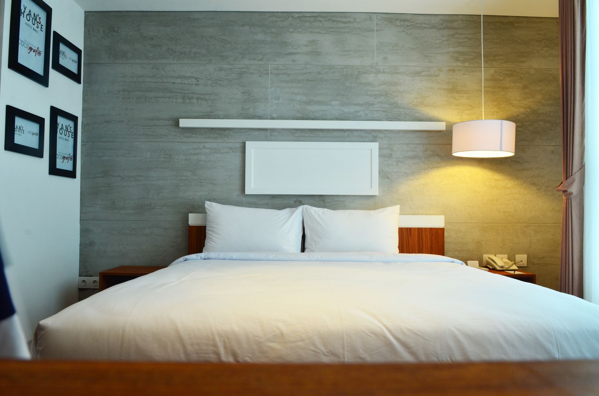 Фото Yan's House Hotel