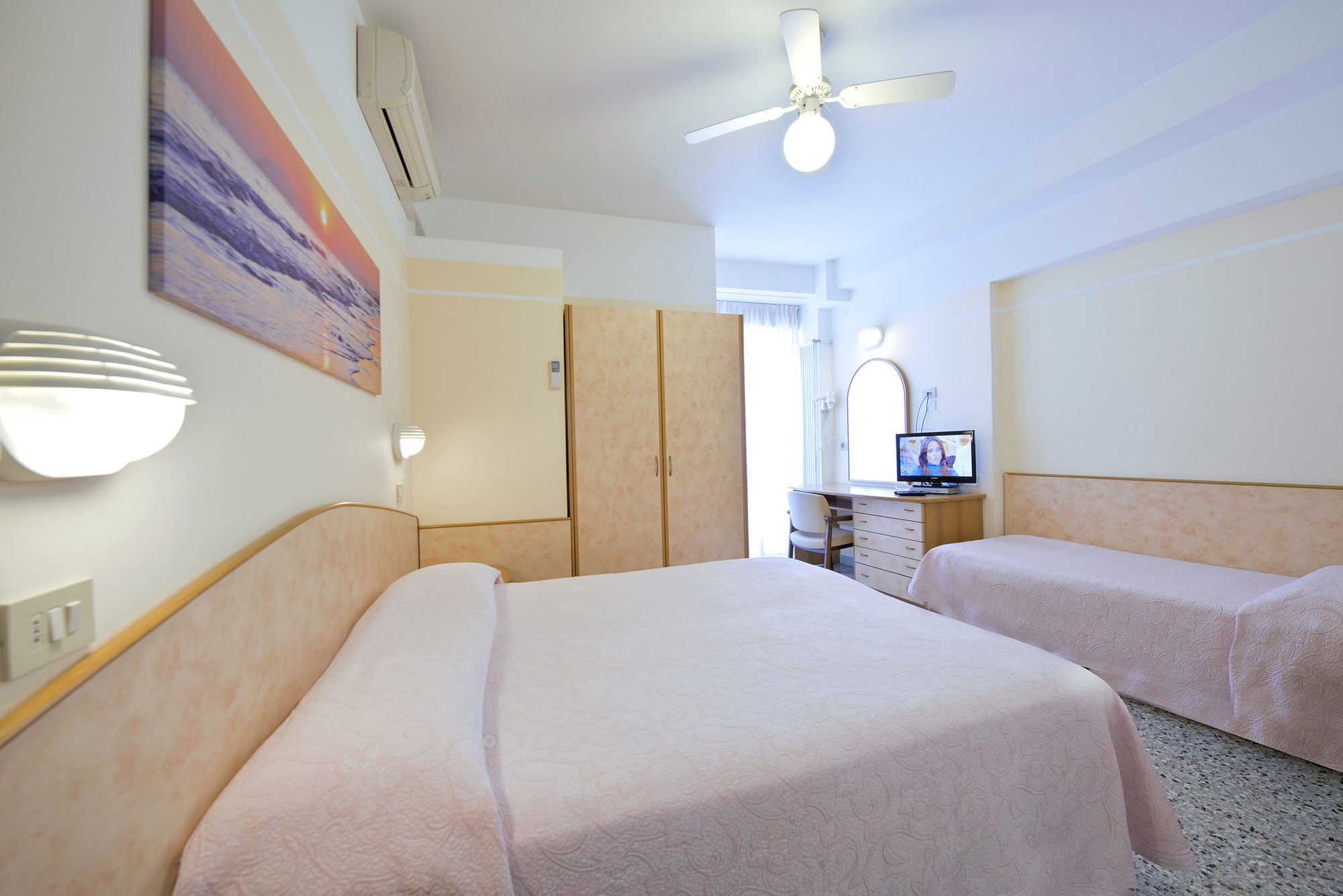 Фото Hotel Eliseo