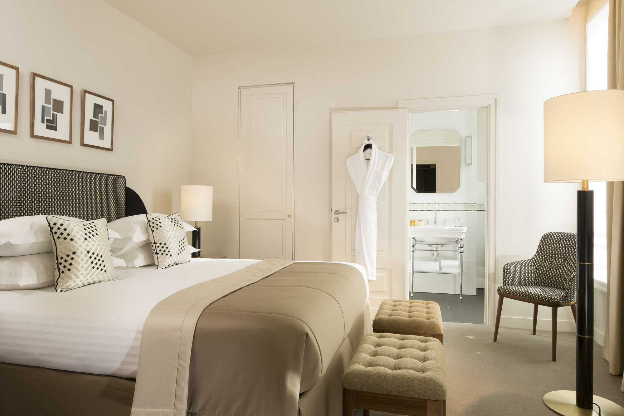 Фото Le Tsuba Hotel