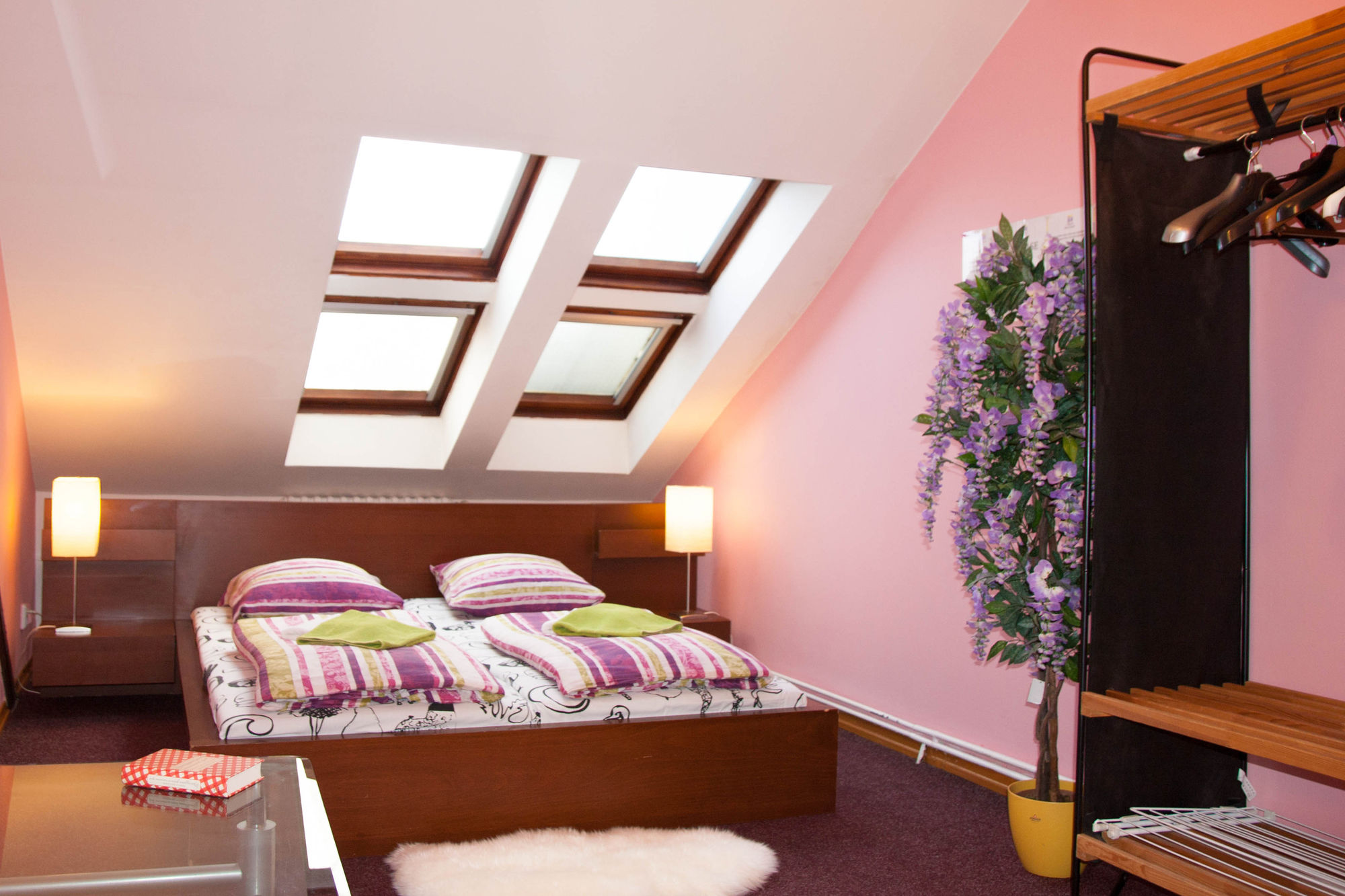 Фото Хостел Sokolska Youth