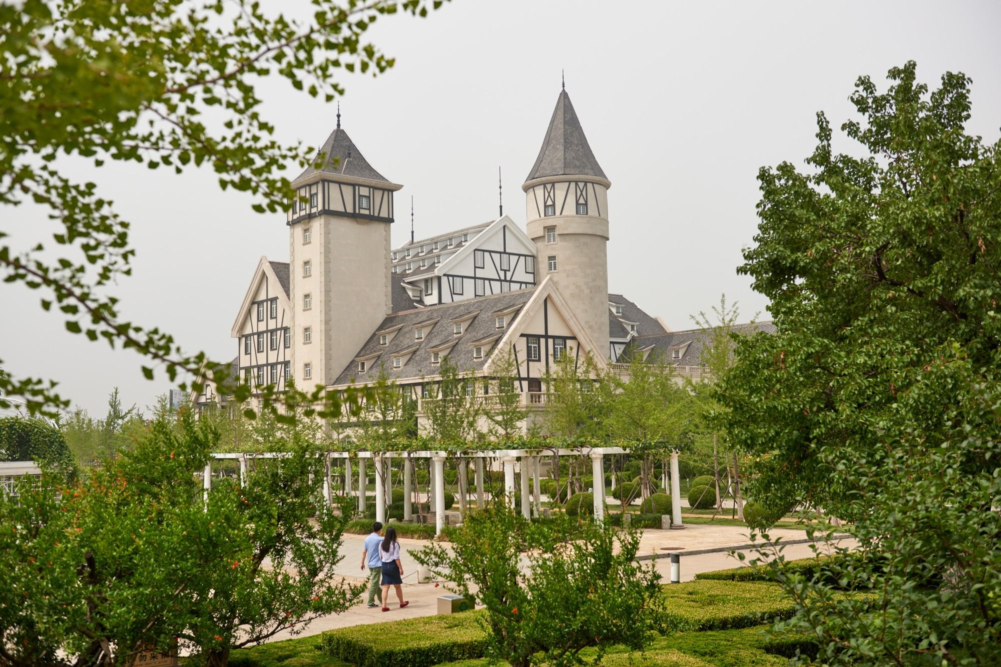 Фото отеля 2