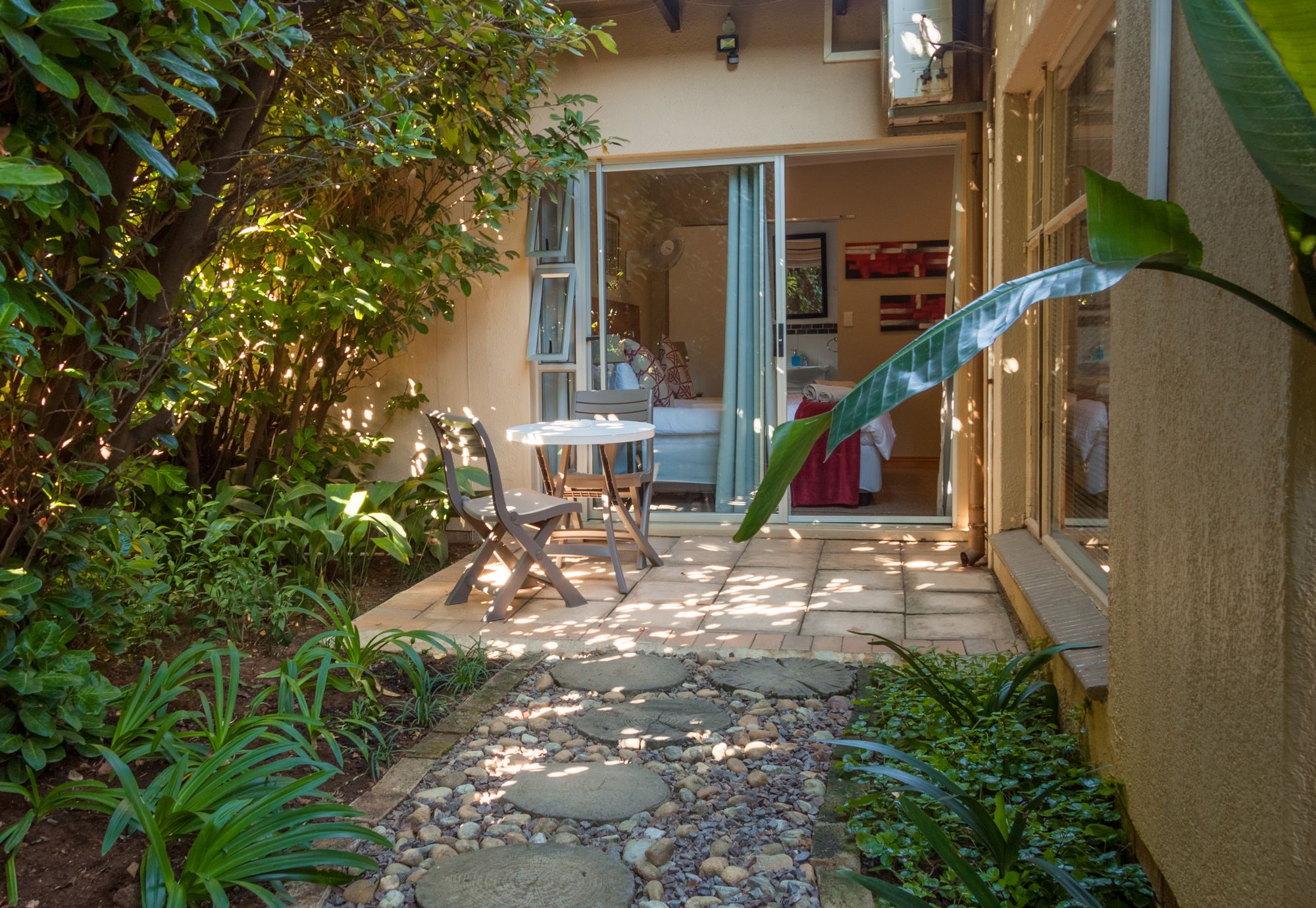 Фото Rest a While Guest House