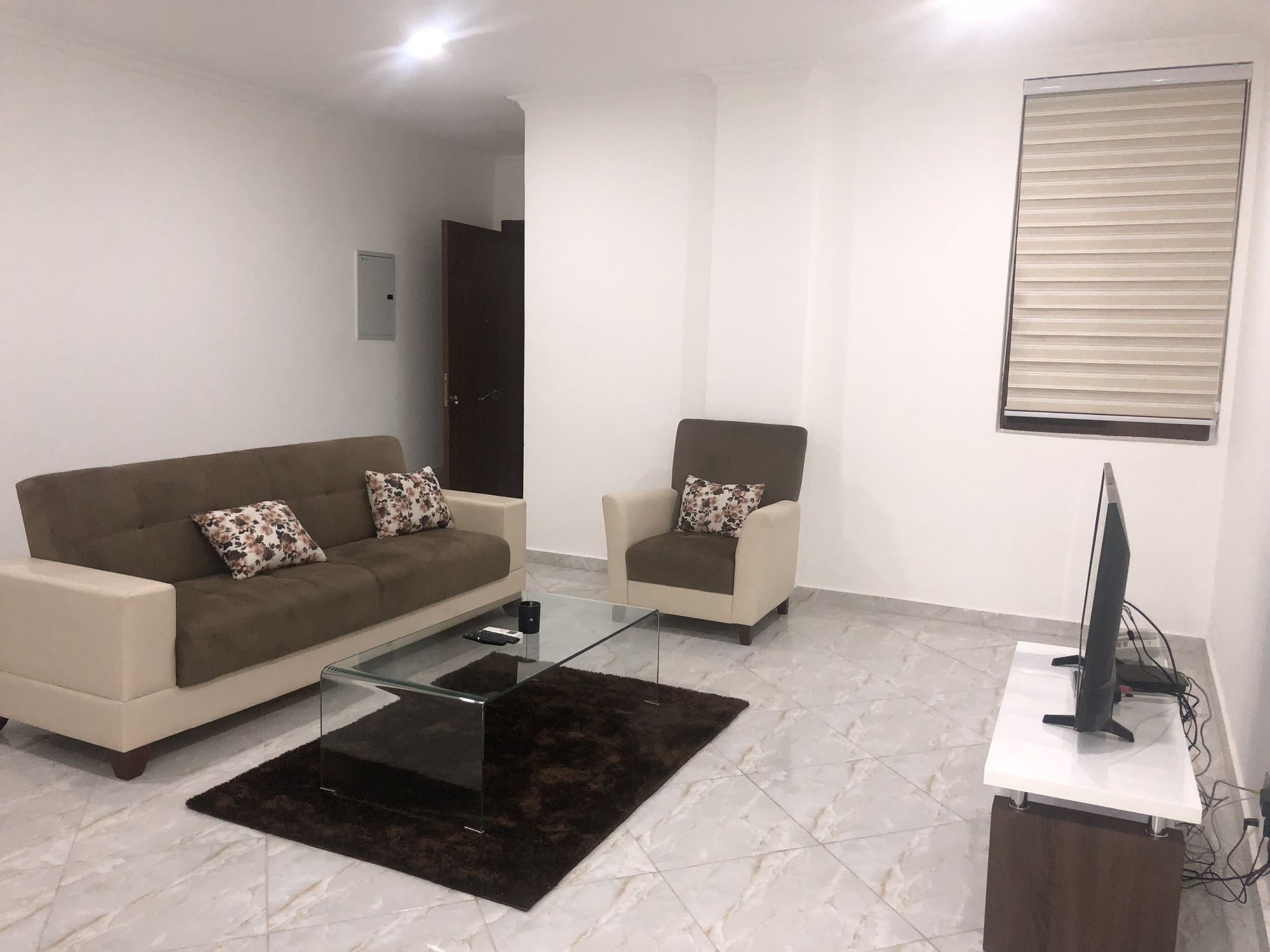 Фото James Persia Piece