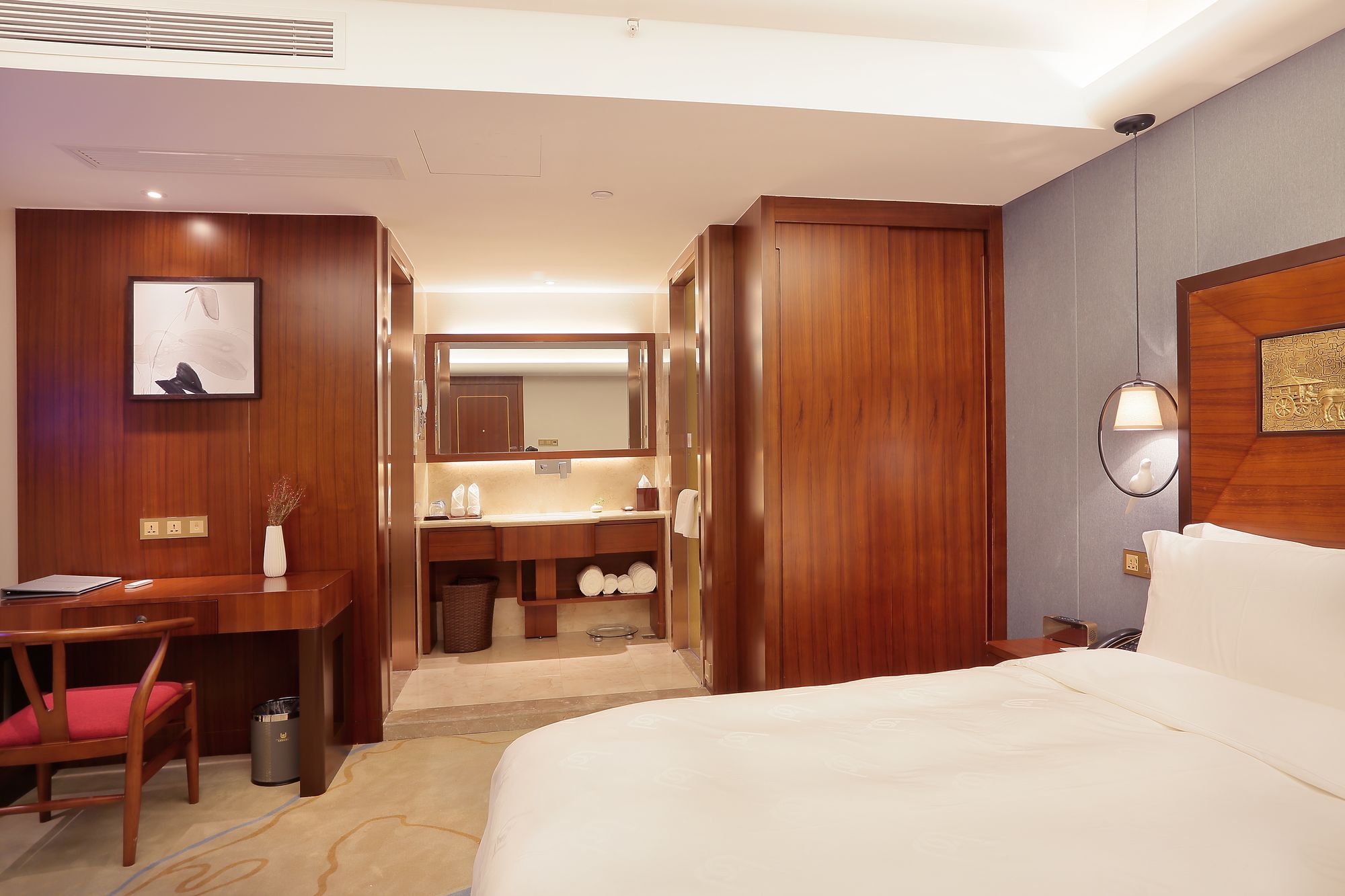 Фото Lujia International Hotel