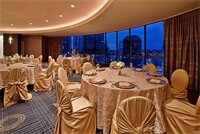 Фото Crowne Plaza Kansas City Downtown, an Ihg Hotel