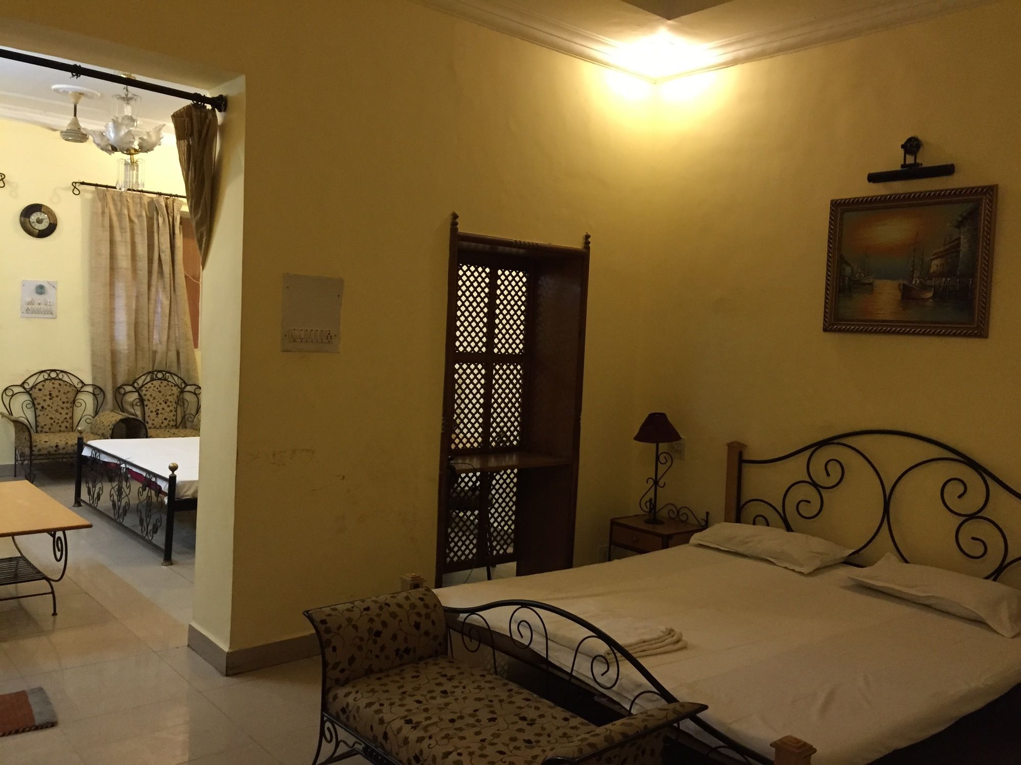 Фото Central Hotel