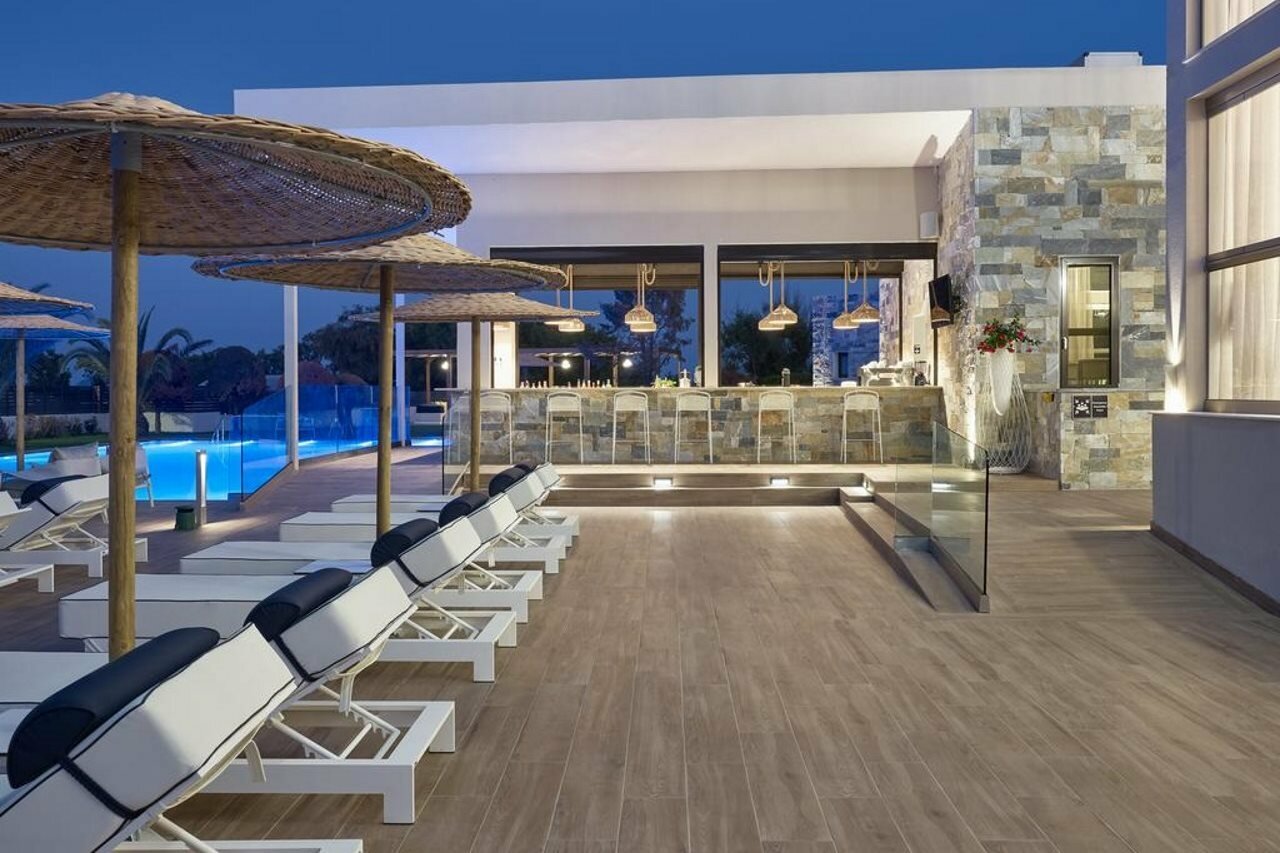 Фото Golden Sun Hotel