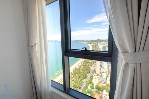 Апартаменты Sunrise Ocean View Apartment в Нячанге