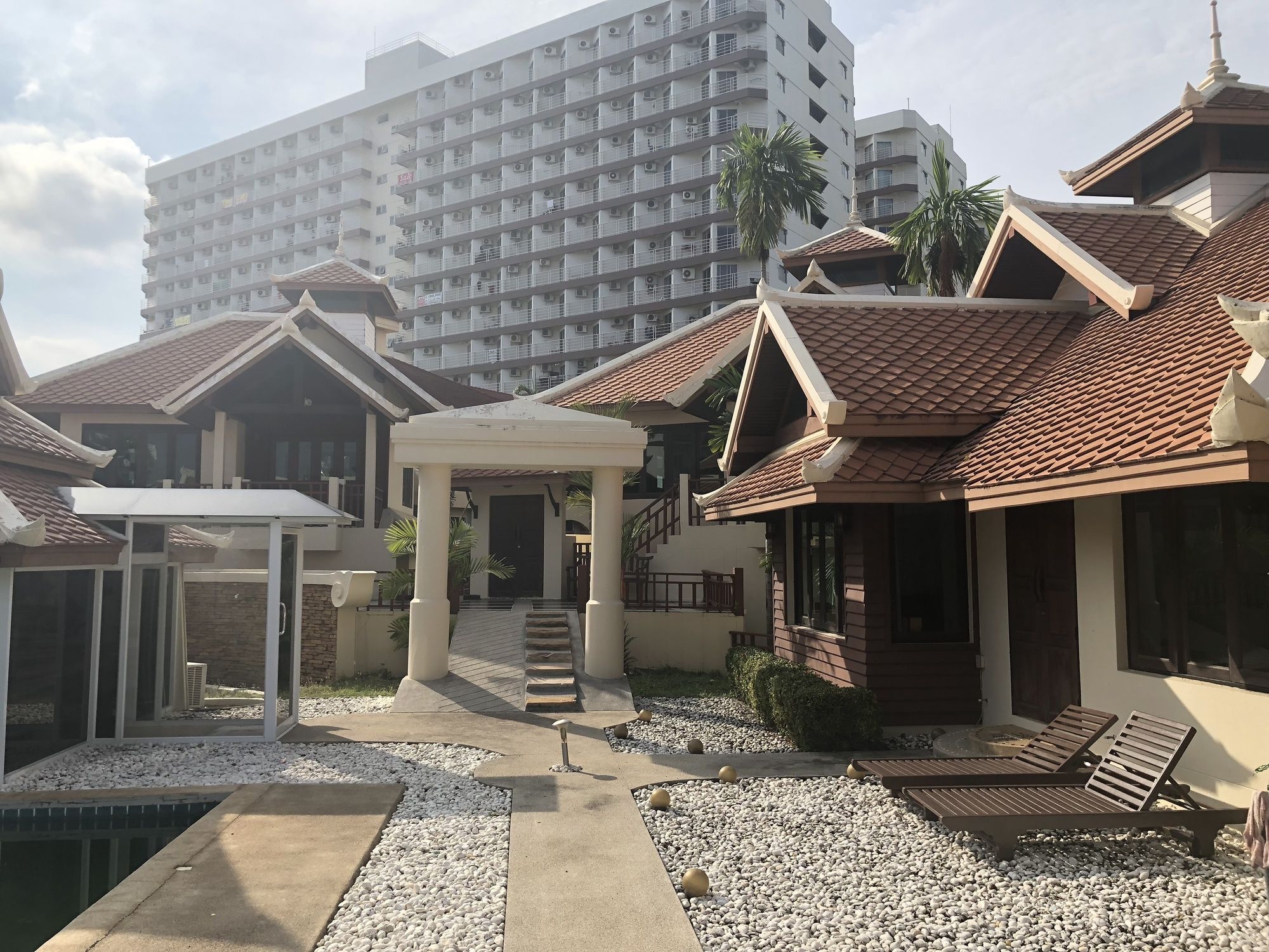 Фото Achawalai Residence Village