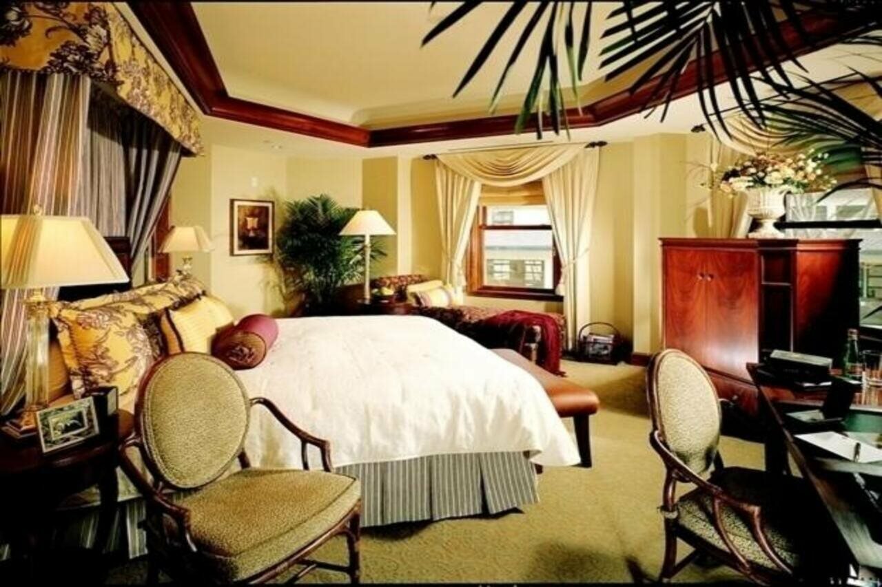 Фото The Rose Hotel