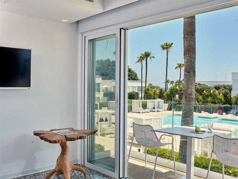 Фото So White Club Resort