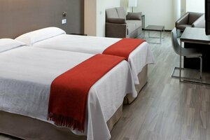 Гостиница Nh Barcelona Diagonal Center