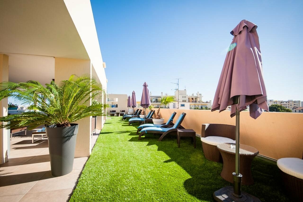 Фото Nice Promenade Residhome Aparthotel