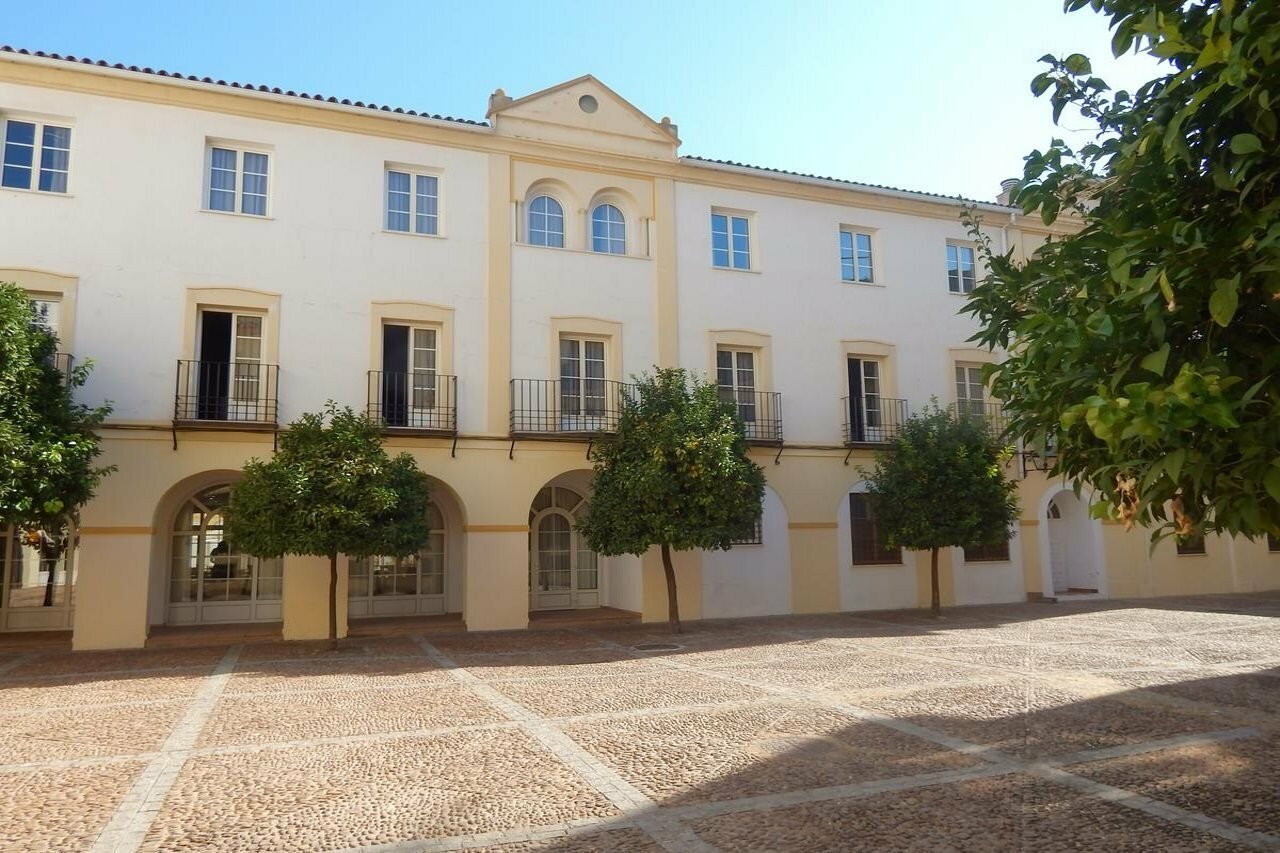 Фото Hotel Macià Alfaros