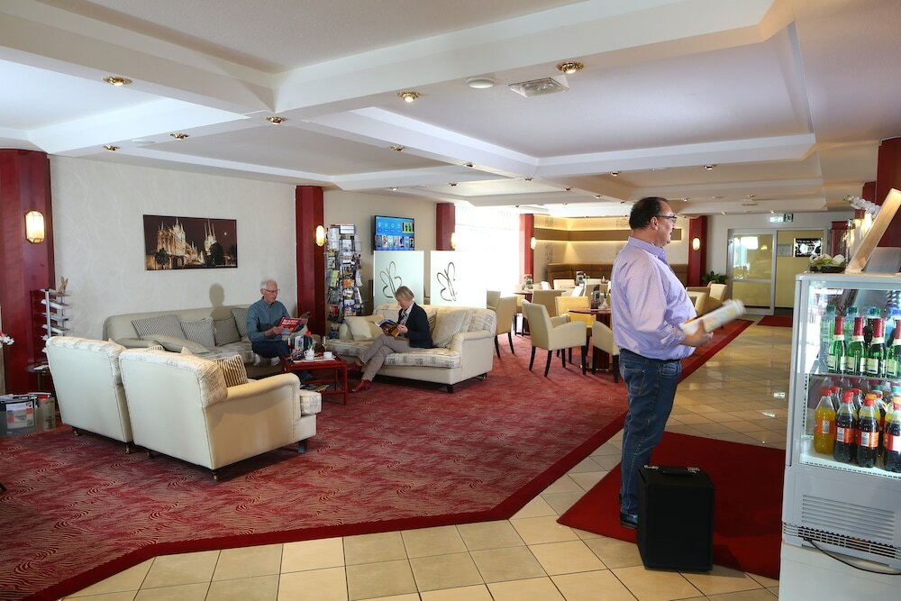 Фото Airport Hotel Erfurt