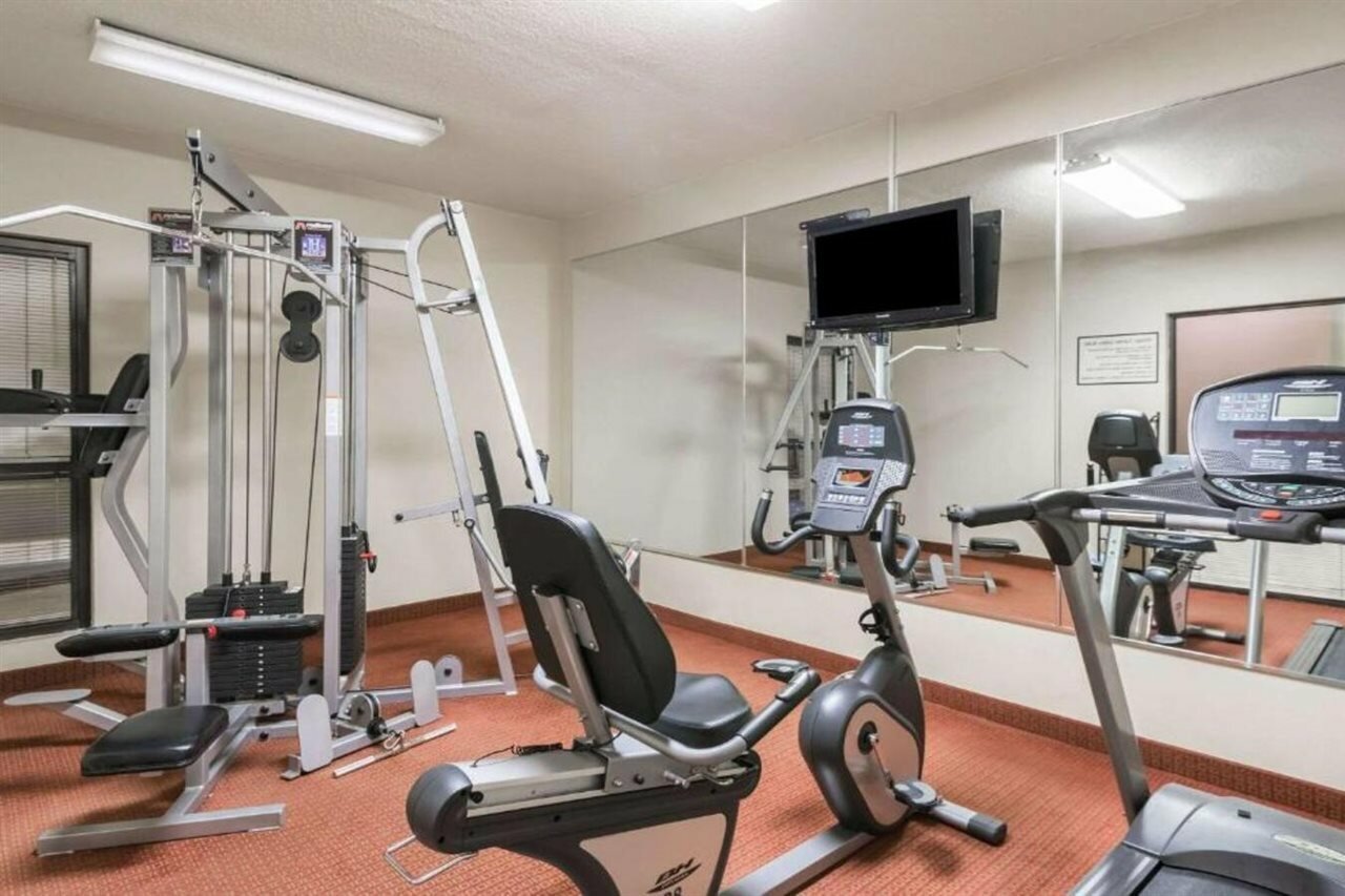 Фото Baymont by Wyndham Kokomo